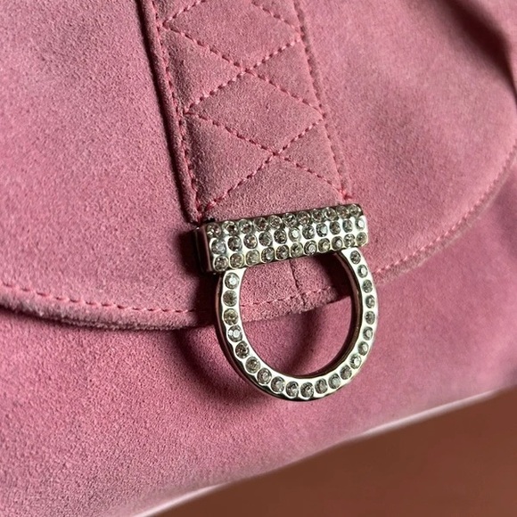 Elegant Pink Designer Shoulder Bag - Picture 5 of 5